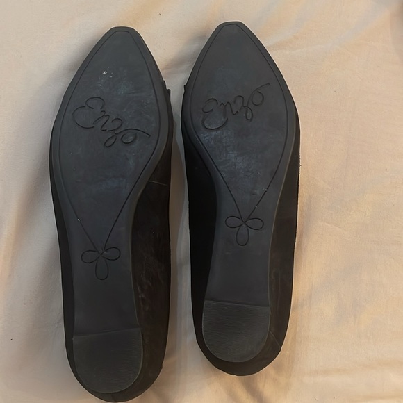 Enzo Angiolini black suede pointy toed flats ballerinas jewel decoration on toe - Picture 6 of 6